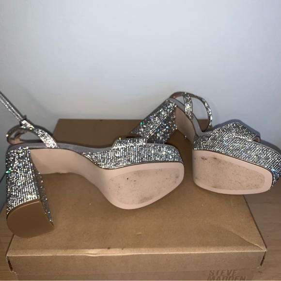Lessa Rhinestone Steve Madden Heels Women’s Size 9.5 - Picture 4 of 10